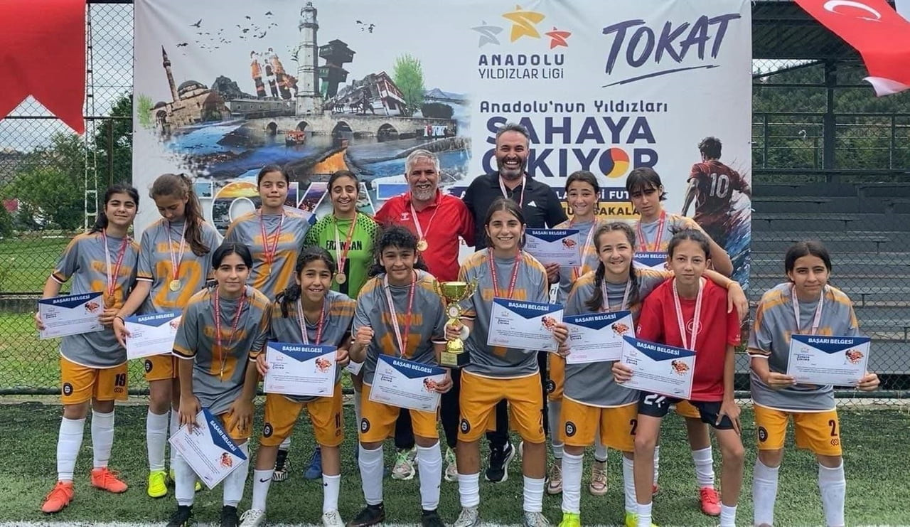 ANALİG’DE GRUP BİRİNCİSİ OLAN ERZİNCAN ŞAMPİYONAYA KATILACAK