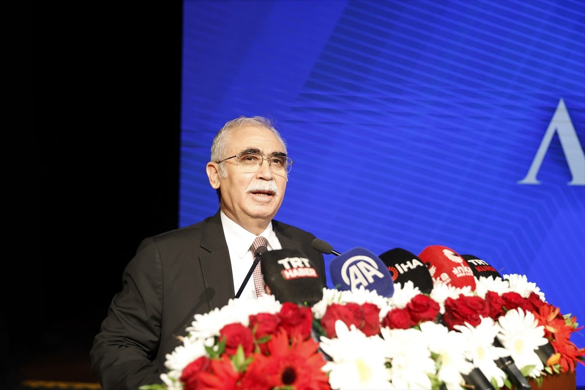 Anayasa Mahkemesi (AYM) Başkanı Kadir Özkaya, İnönü Üniversitesi Turgut Özal Kongre ve Kültür...