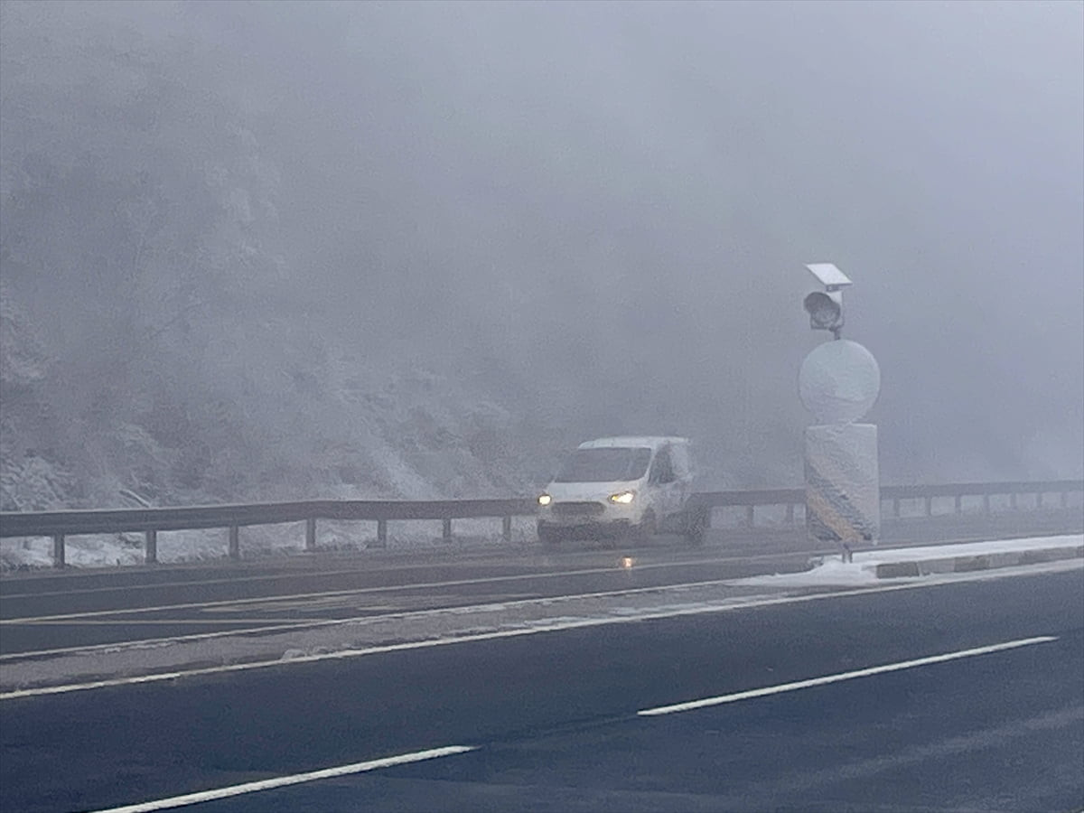 Ankara ile İstanbul arasındaki önemli geçiş güzergahlarından biri olan D-100 kara yolunun Bolu...