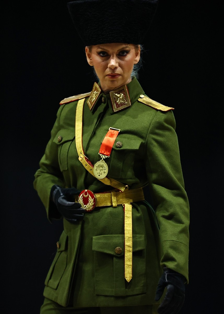 Ankara Olgunlaşma Enstitüsü, Cumhuriyet'in kurucusu Mustafa Kemal Atatürk'ün farklı dönemlerdeki...