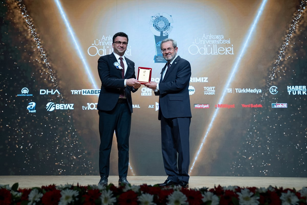 Ankara Üniversitesi (AÜ) Rektörlüğünce Dil ve Tarih-Coğrafya Fakültesi'nde düzenlenen "Ankara...