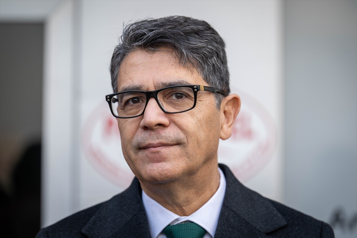 Ankara Valiliği Sosyal Yardımlaşma ve Dayanışma Vakfı tarafından yürütülen "Kimsesizlerin Kimsesi...