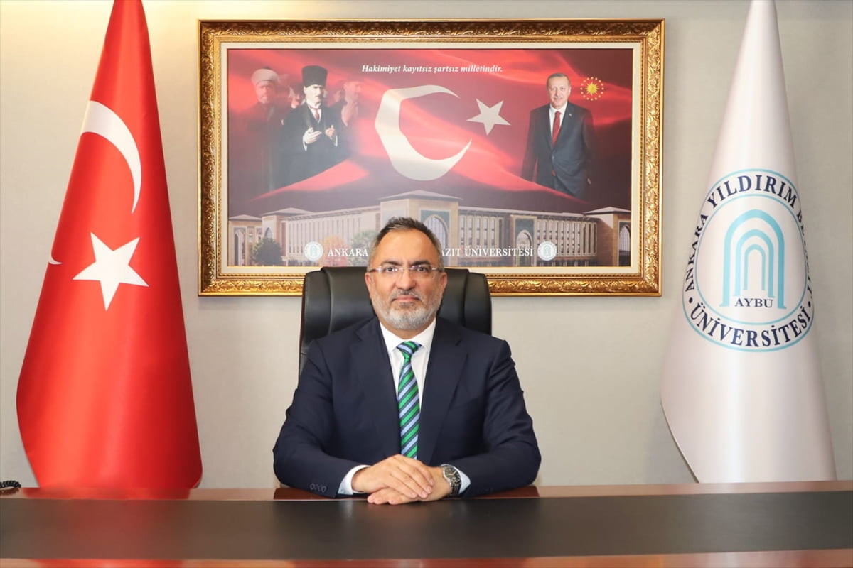 Ankara Yıldırım Beyazıt Üniversitesi (AYBÜ) Rektörü Prof. Dr. Ali Cengiz Köseoğlu, savunma...