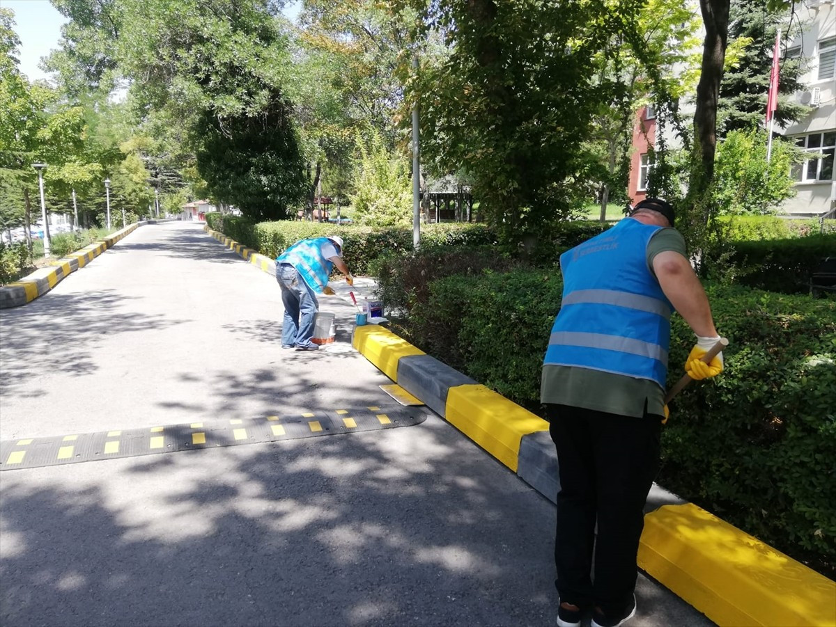 Ankara'da denetimli serbestlik tedbiri altındaki hükümlüler, okullarda temizlik, boya, bakım ve...
