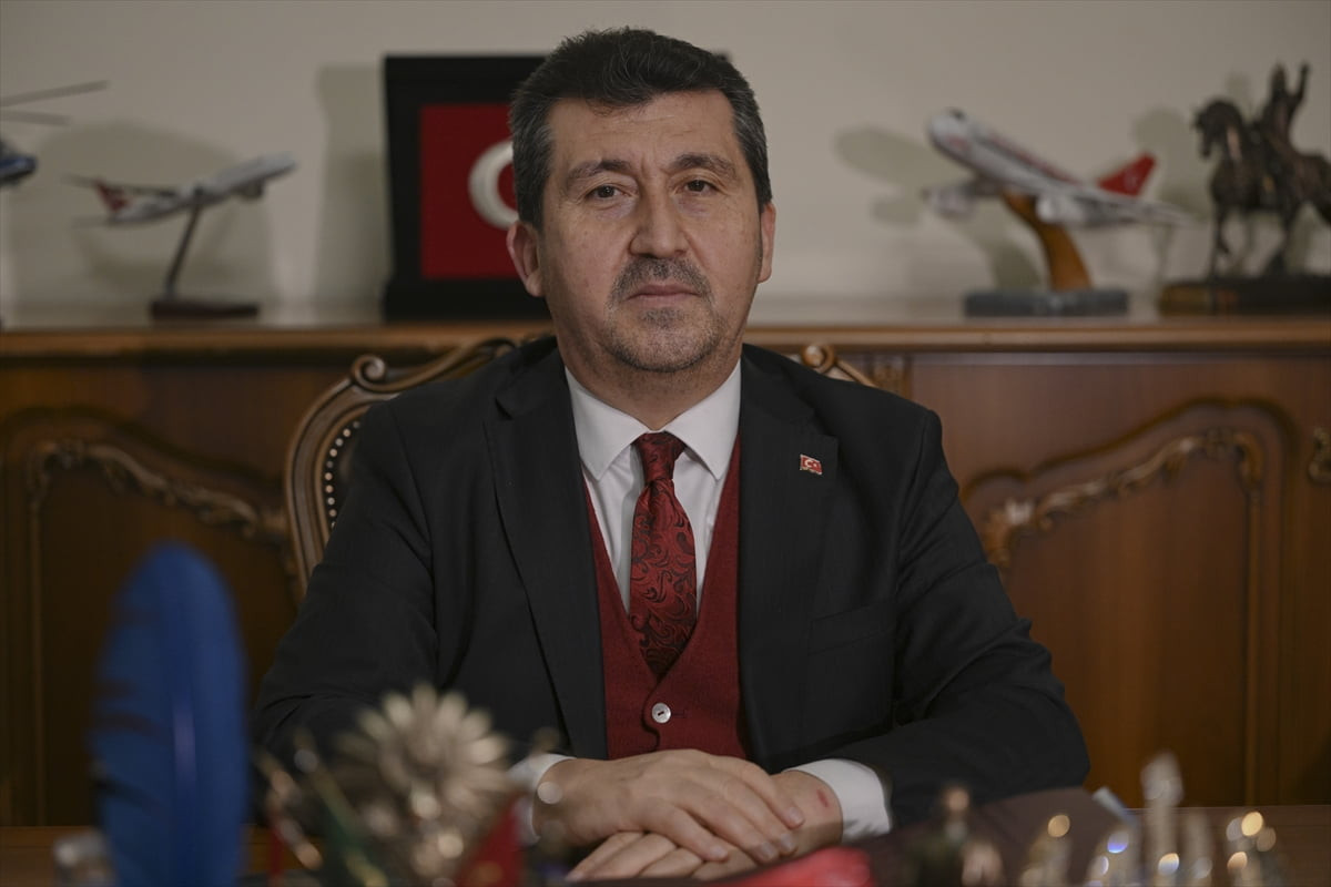 Ankara'da lise öğrencilerini yazarlık yolculuğuna hazırlayan ve Türk edebiyatına yeni isimler...