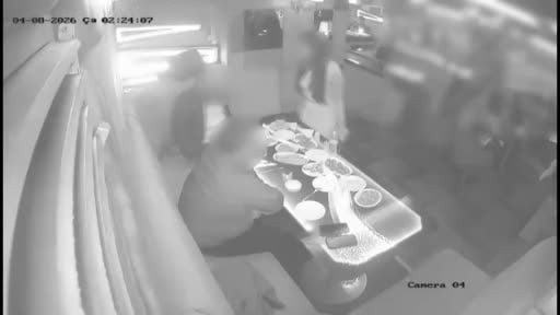 Ankara'da yabancı uyrukları usulsüz çalıştıran eğlence mekanlarına operasyon: 29 gözaltı