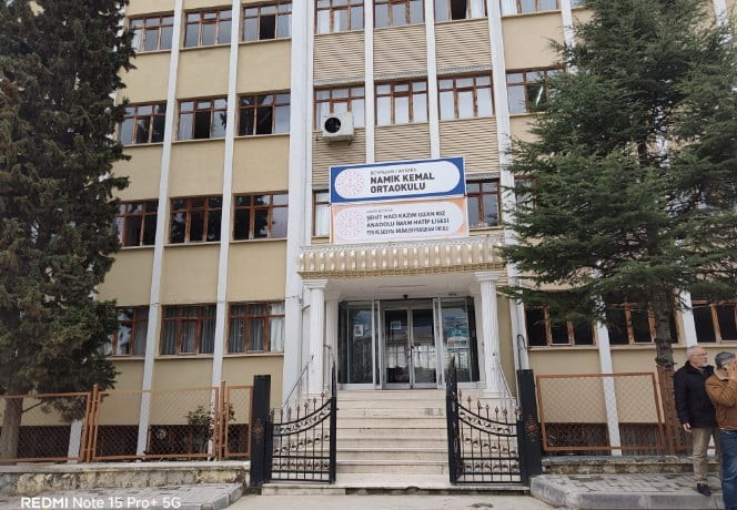 ANKARA’DA GÖREV YAPAN ÖĞRETMEN İBRAHİM FINDIK, 42 YIL 7 AYLIK MESLEK HAYATININ ARDINDAN EMEKLİ...