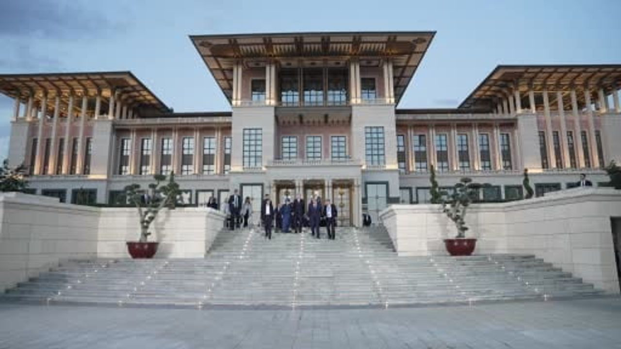 Ankara'da NATO liderler zirvesinden aile fotoğrafı