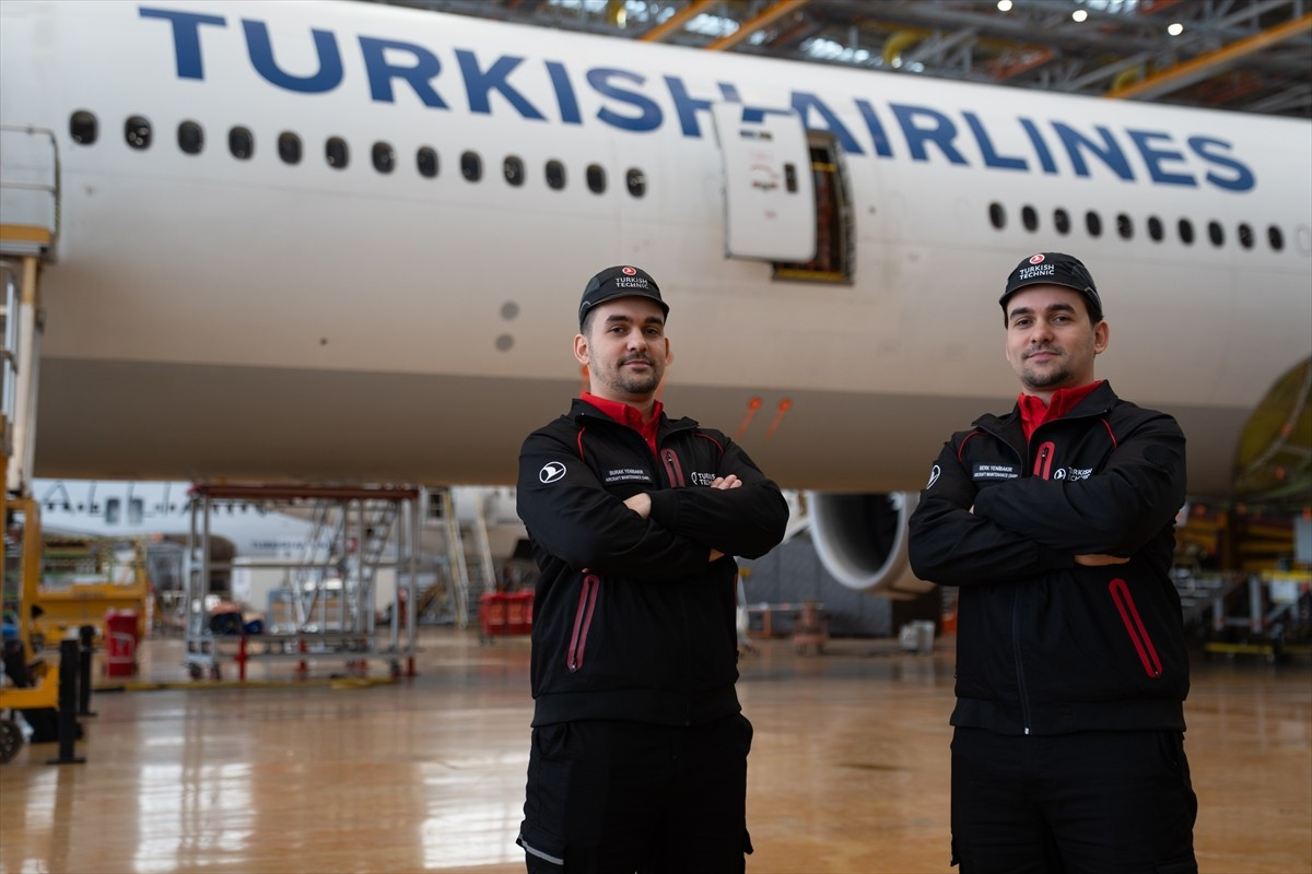 Anne karnından üniversite amfilerine kadar birbirlerinden hiç ayrılmayan ve THY Teknik AŞ'de...