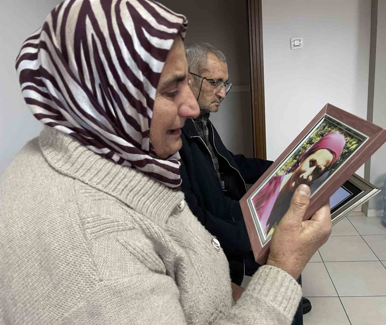 ANNE SONA ER GÖZYAŞLARINA BOĞULDU