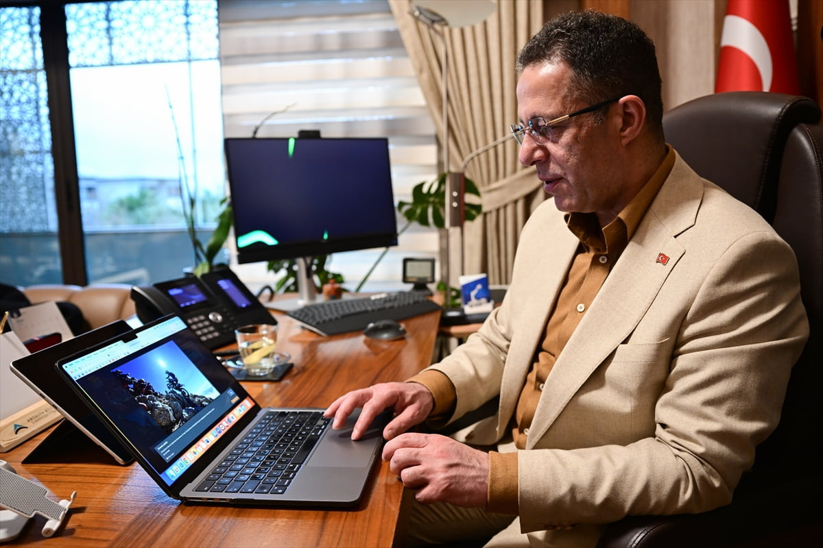 Antalya Bilim Üniversitesi Rektörü Prof. Dr. Semih Ekercin, Anadolu Ajansının (AA) gözünden 2025'e...