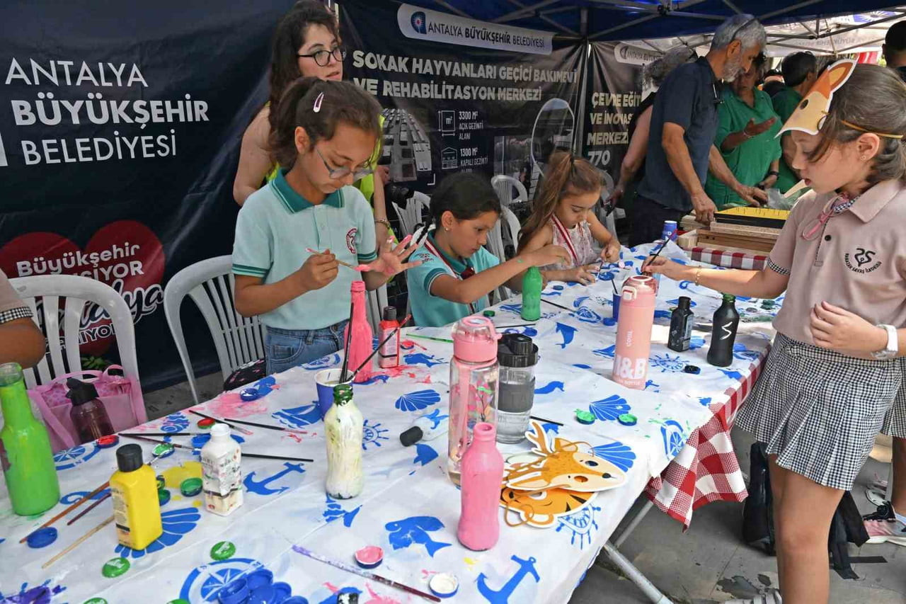 ANTALYA BÜYÜKŞEHİR BELEDİYESİ, DÜNYA ÇEVRE GÜNÜ VE TÜRKİYE ÇEVRE HAFTASI'NI GENİŞ KAPSAMLI BİR...
