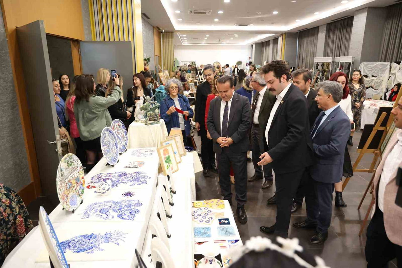 ANTALYA BÜYÜKŞEHİR BELEDİYESİ UNCALI ATATÜRK SANAT EĞİTİM MERKEZİ’NİN (ATASEM) YILSONU SERGİSİ...