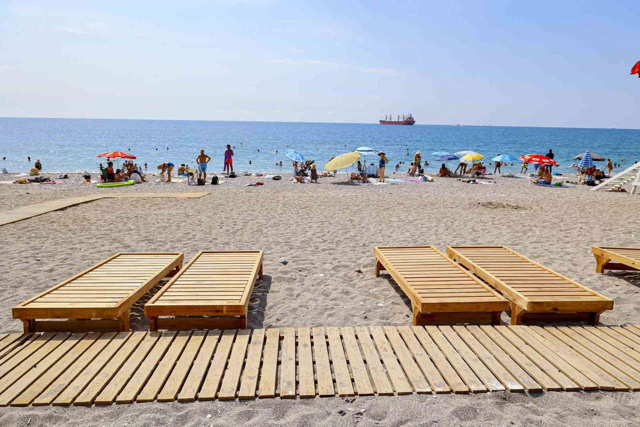 ANTALYA BÜYÜKŞEHİR BELEDİYESİ'NİN İŞTİRAKİ EKDAĞ, KENDİ ATÖLYELERİNDE ÜRETİLEN VE AKDENİZ'İN TUZLU...