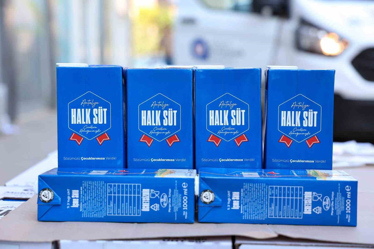 ANTALYA BÜYÜKŞEHİR BELEDİYESİ'NİN, "HALK SÜT PROJESİ" 6 YILDIR DEVAM EDİYOR.