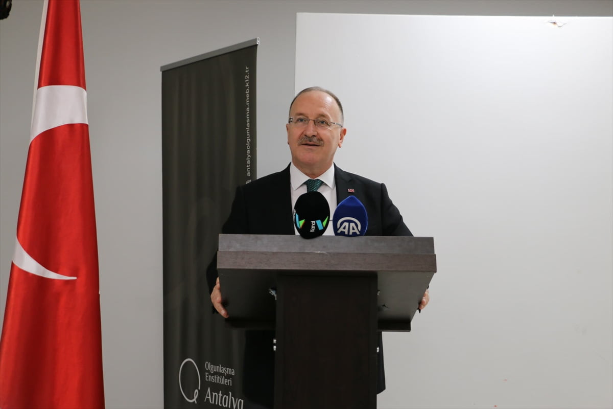 Antalya Olgunlaşma Enstitüsü ile Antalya Azerbaycan Kültür ve Dayanışma Derneği işbirliğinde "İki...