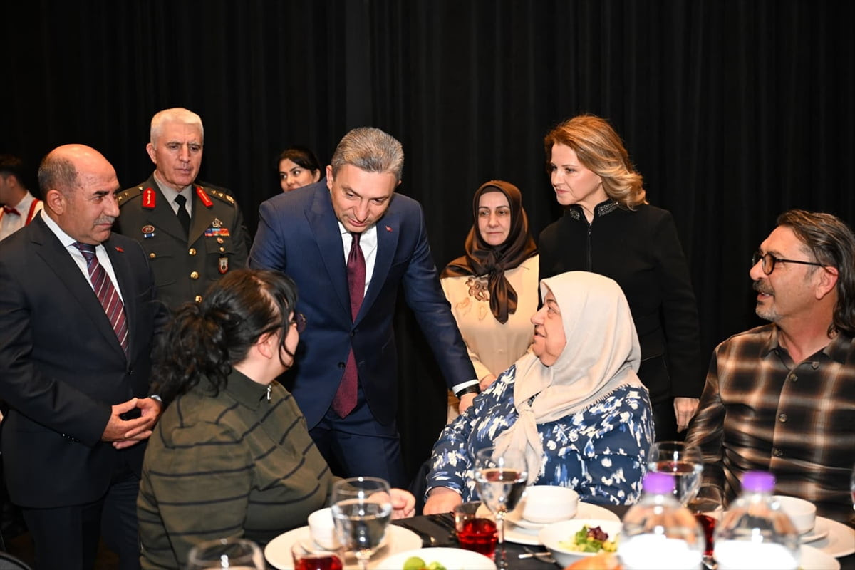 Antalya'da, 18 Mart Şehitleri Anma Günü ve Çanakkale Deniz Zaferi'nin 111. yıl dönümü dolayısıyla...