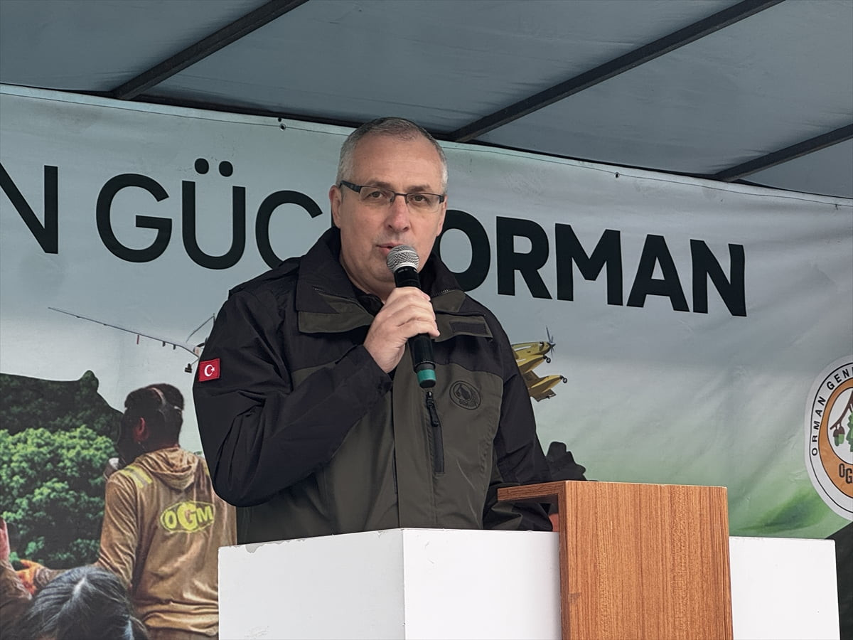 Antalya'da 21 Mart Dünya Ormancılık Günü ve Orman Haftası dolayısıyla fidan dikim etkinliği...