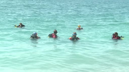 Antalya'da 4 etaptan oluşan deniz dibi temizliğinde yaklaşık 20 ton atık çıkartıldı