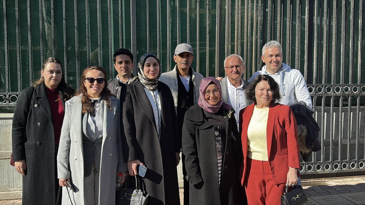 Antalya'da ev tadilatı vaadiyle dolandırıcılık yaptıkları iddia edilen 2 sanığın yargılanmasına...