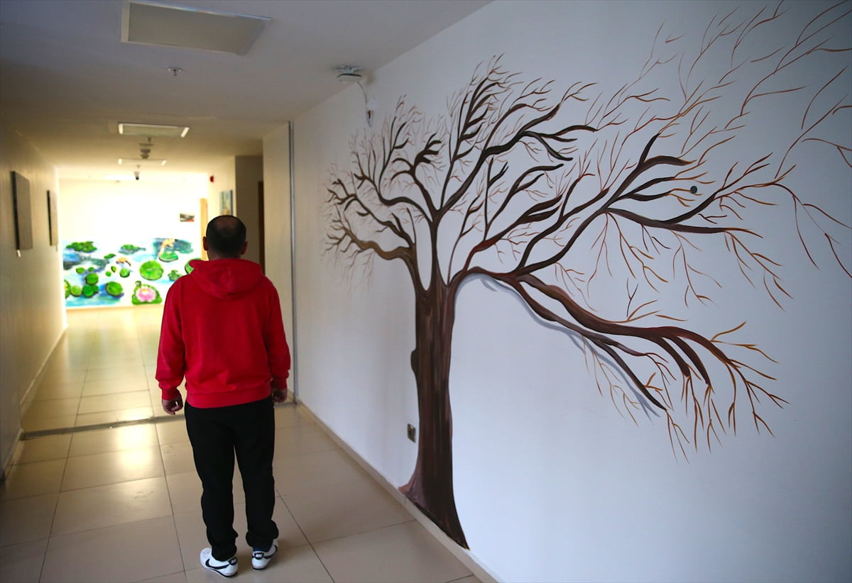 Antalya'da küçük yaşlarda başladığı madde bağımlılığından Diyarbakır'daki Yeşilay Rehabilitasyon...