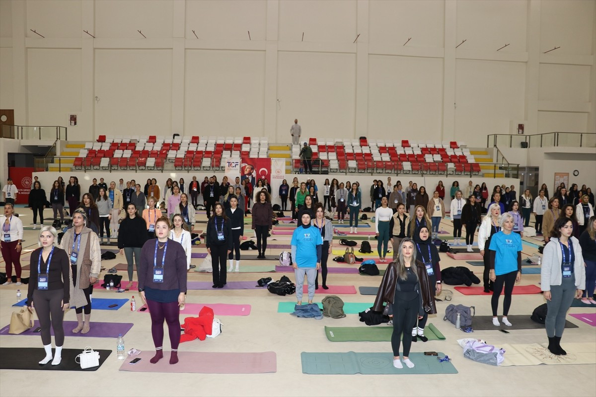 Antalya'da Uluslararası Cimnastik Federasyonu (FIG) antrenörlerinin de yer aldığı Pilates Gelişim...