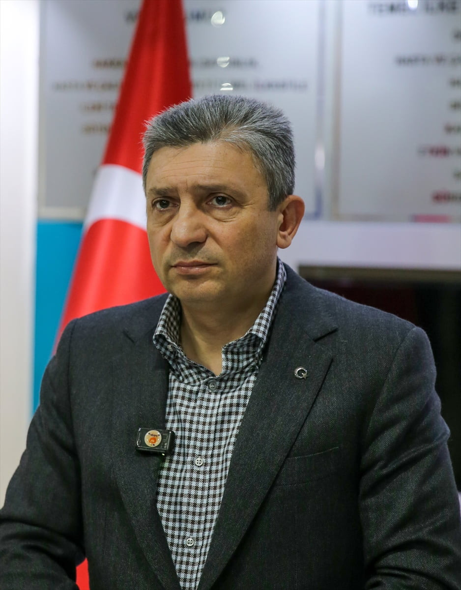 Antalya'da yolcu otobüsünün şarampole devrilmesi sonucu 9 kişi hayatını kaybetti, 21 kişi...