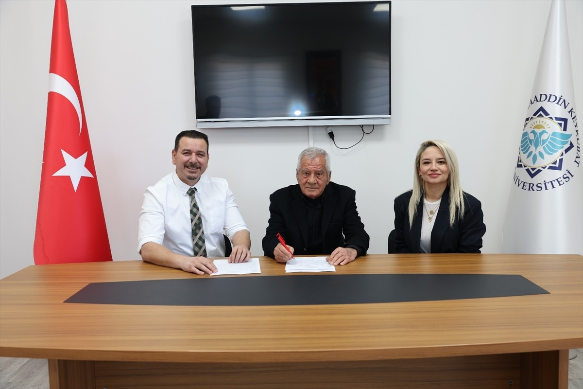 Antalya'nın Alanya ilçesinde yaşayan Erdal Türkan, bedenini tıp eğitiminde kullanılması için...