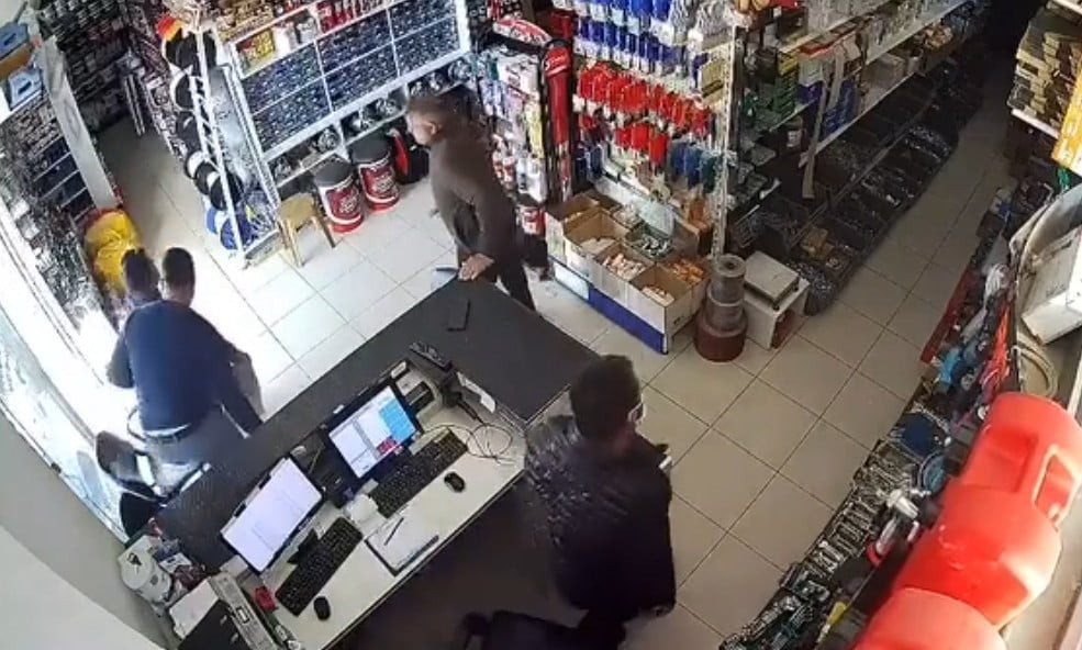 ANTALYA'NIN DEMRE İLÇESİ AÇIKLARINDA BU SABAH 5 DAKİKA ARAYLA MEYDANA GELEN 3.5 VE 4.7...