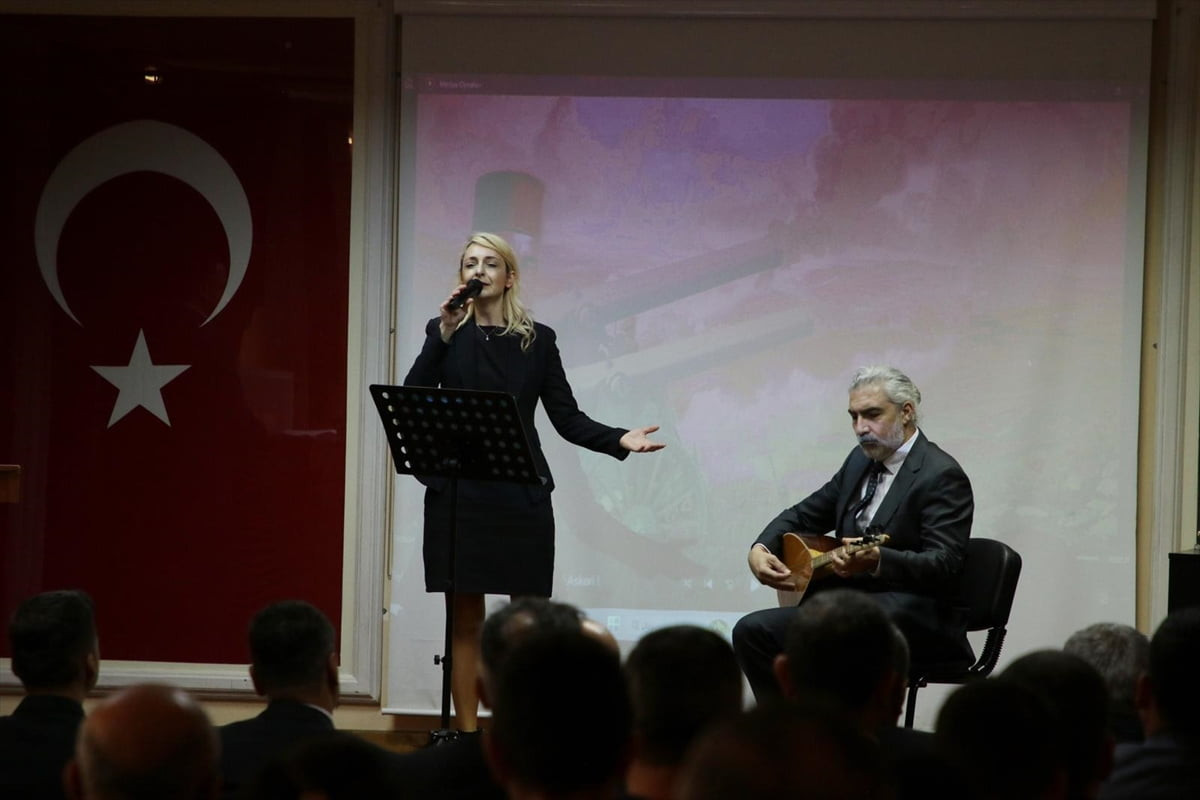 Antalya'nın Kaş ilçesinde Topçu Yüzbaşı Mustafa Ertuğrul Aker ve silah arkadaşlarının anısına anma...