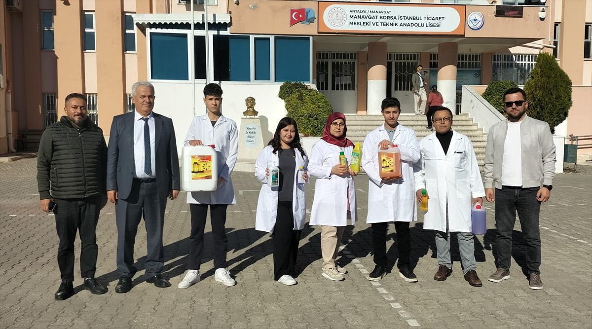 Antalya'nın Manavgat ilçesinde bulunan Borsa İstanbul Ticaret Mesleki ve Teknik Anadolu Lisesi...