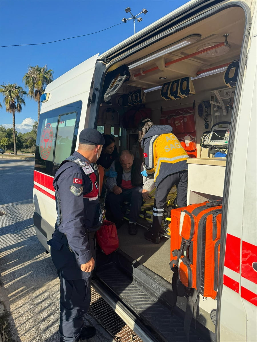 Antalya'nın Manavgat ilçesinde kaybolan 81 yaşındaki Alzheimer hastası, jandarma ekiplerince...