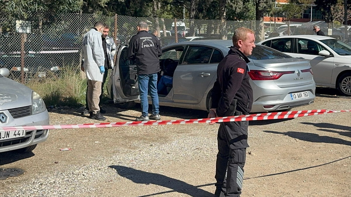 Antalya'nın Muratpaşa ilçesinde gece nöbetinden çıktıktan sonra haber alınamayan hastane personeli...