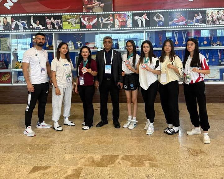 ANTALYA’DA DÜZENLENEN 11. TURKİSH OPEN WAKO WORLD CUP’TA MÜCADELE EDEN BESNİLİ SPORCULAR, ELDE...