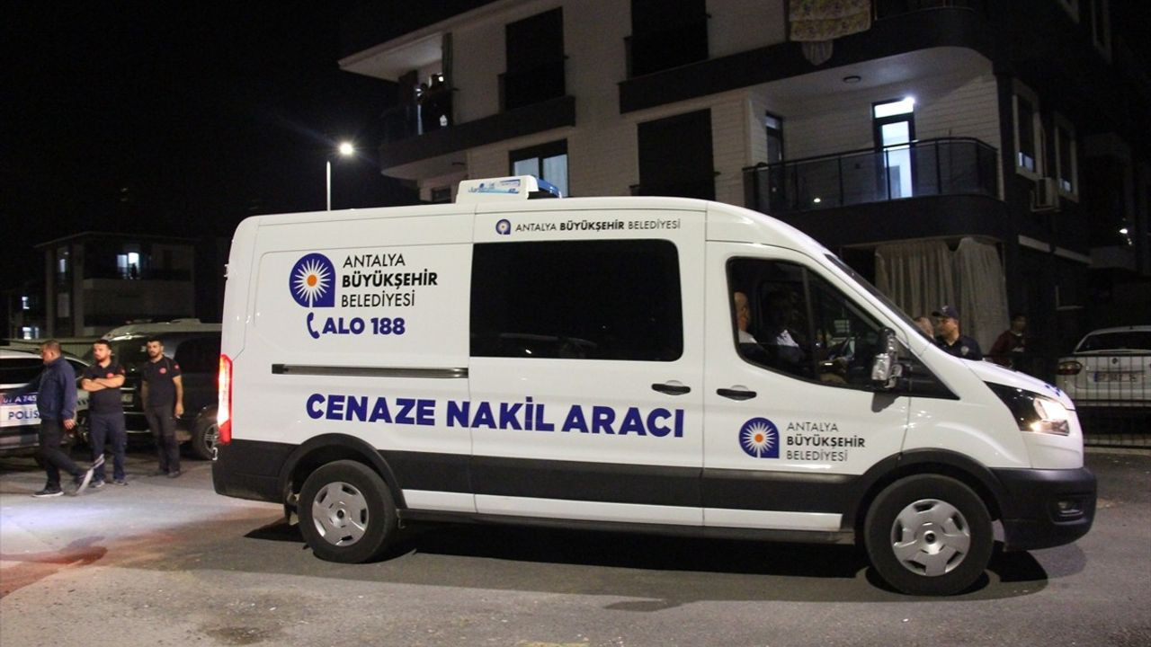 Antalya'da Polis Memurunun Aile Katliamı