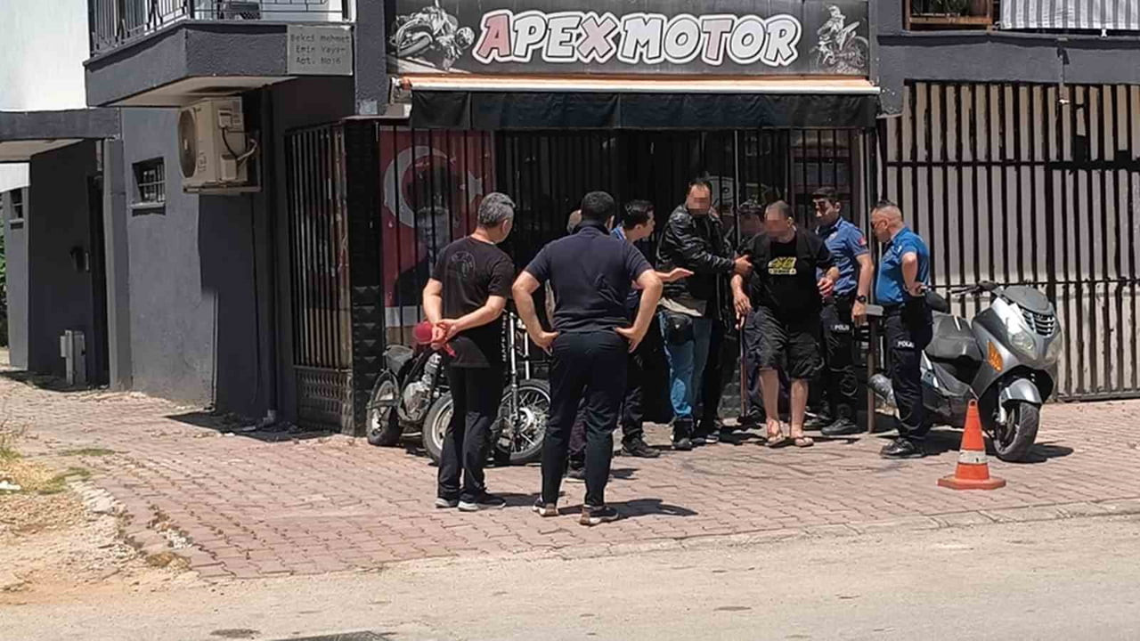 ANTALYA’DA PSİKOLOJİK SORUNLARI OLDUĞU İDDİA EDİLEN VE ÜZERİNE BENZİN DÖKEREK KENDİSİNİ YAKACAĞINI...