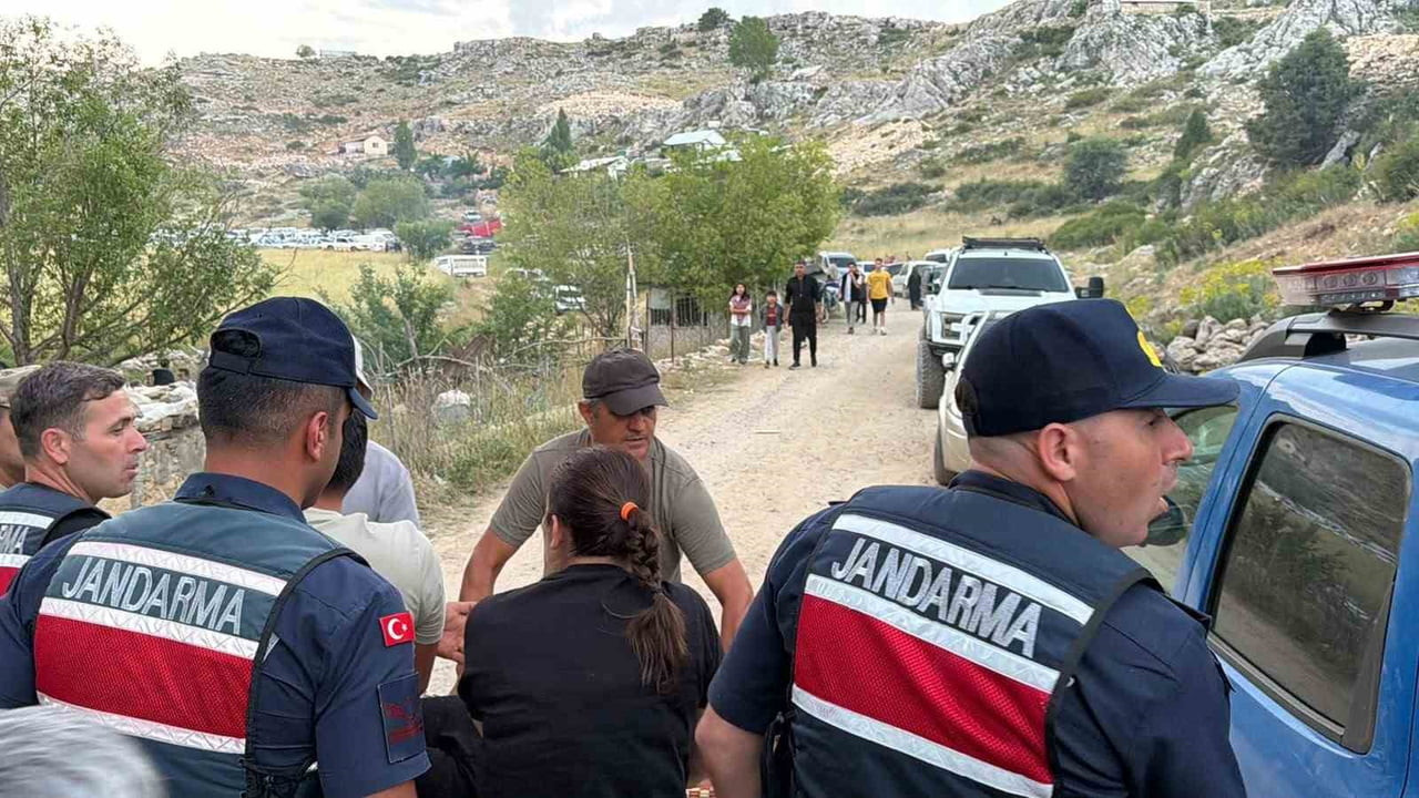 ANTALYA’NIN GAZİPAŞA İLÇESİNDE DÜZENLENEN VE YAKLAŞIK 5 BİN KİŞİNİN KATILDIĞI YUNT YAYLASI...