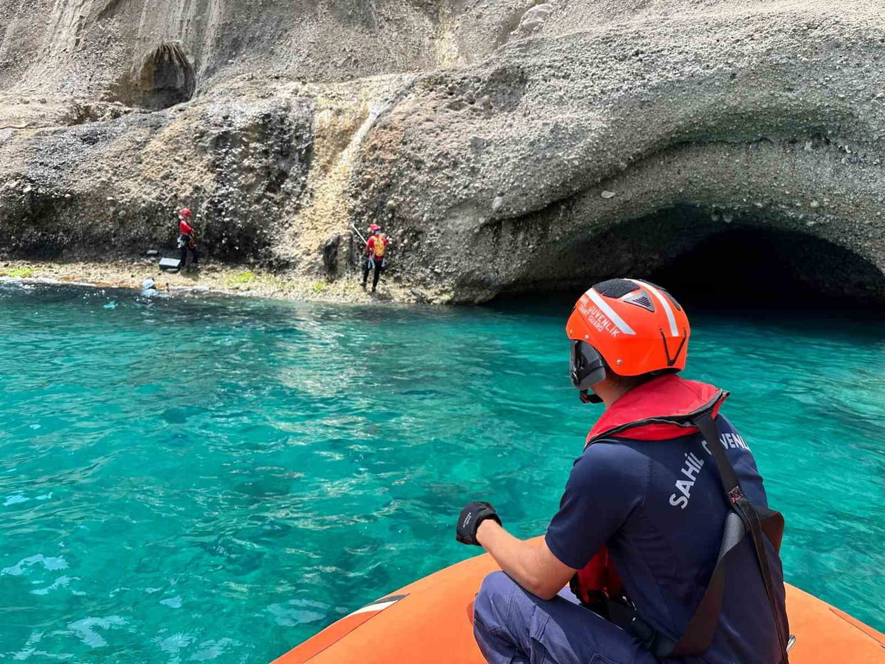 ANTALYA’NIN KEMER İLÇESİNDE NESLİ TEHLİKE ALTINDA BULUNAN AKDENİZ FOKLARININ YAŞAM ALANLARININ...