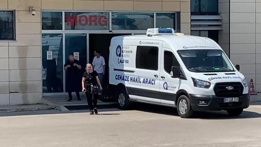 ANTALYA’NIN KEPEZ İLÇESİNDE GEÇİRDİĞİ TRAFİK KAZASI ARDINDAN HASTANEYE KALDIRILAN GENÇ15 GÜNLÜK...