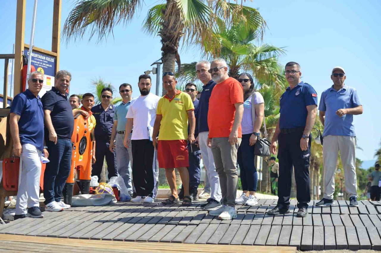 ANTALYA’NIN KUMLUCA İLÇESİNDE, YAZ SEZONUYLA BİRLİKTE ARTAN DENİZ KULLANIMI NEDENİYLE YÜZME...