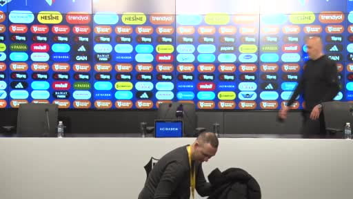 Antalyaspor Teknik Direktörü Sami Uğurlu, düşme hattında puanların birbirine çok yakın olduğunu ve...