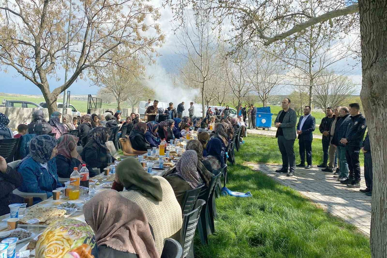 ARABAN’DA KUR’AN KURSU ÖĞRENCİLERİNE PİKNİK PROGRAMI DÜZENLENDİ