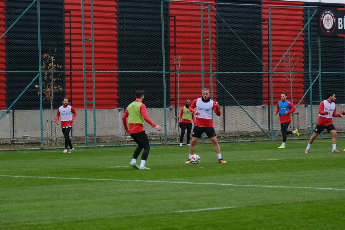 Arca Çorum FK, Trendyol 1. Lig'in ilk yarısının son haftasında deplasmanda karşılaşacağı...