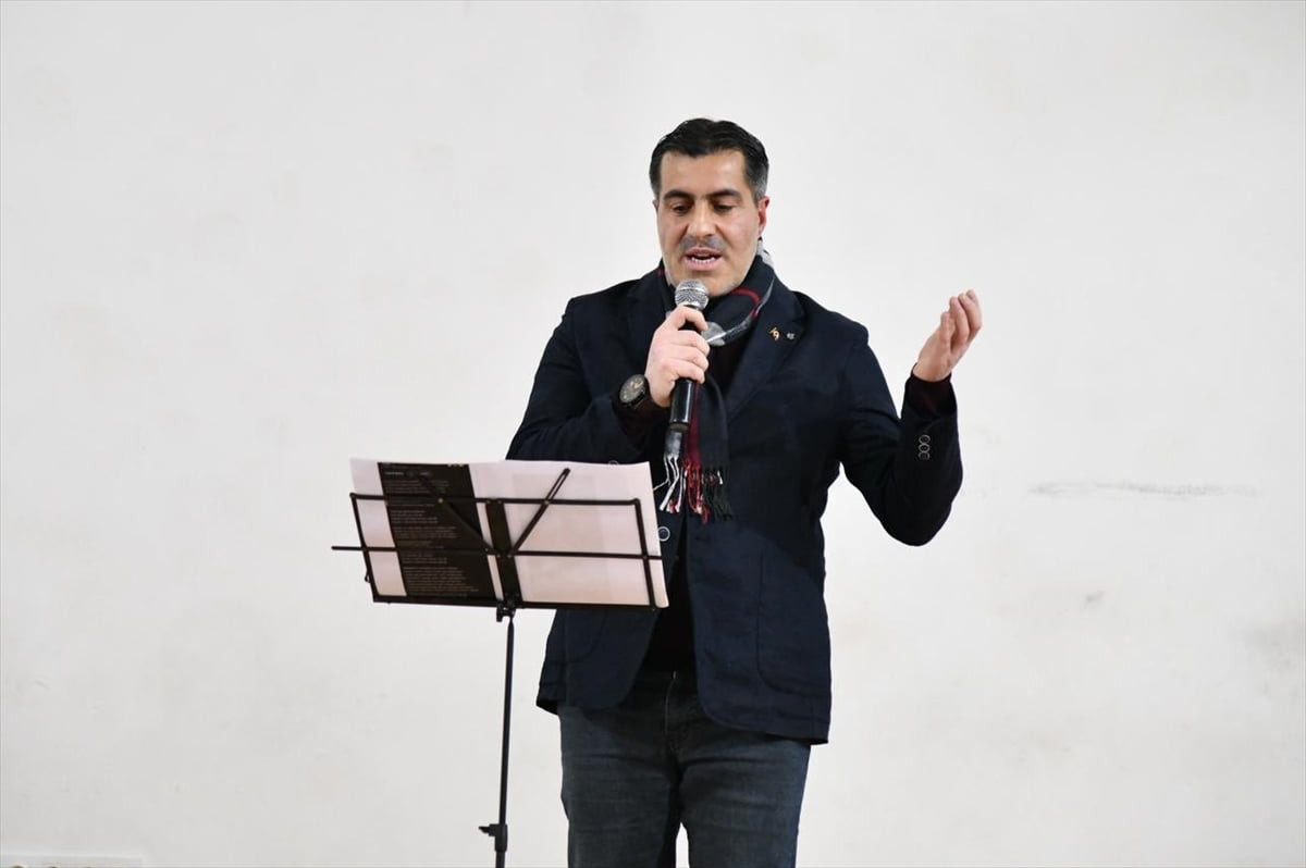 Ardahan'da Mekke'nin fethinin 1395'inci yılı dolayısıyla "Mekke'nin Fethi ve Kudüs Gecesi"...