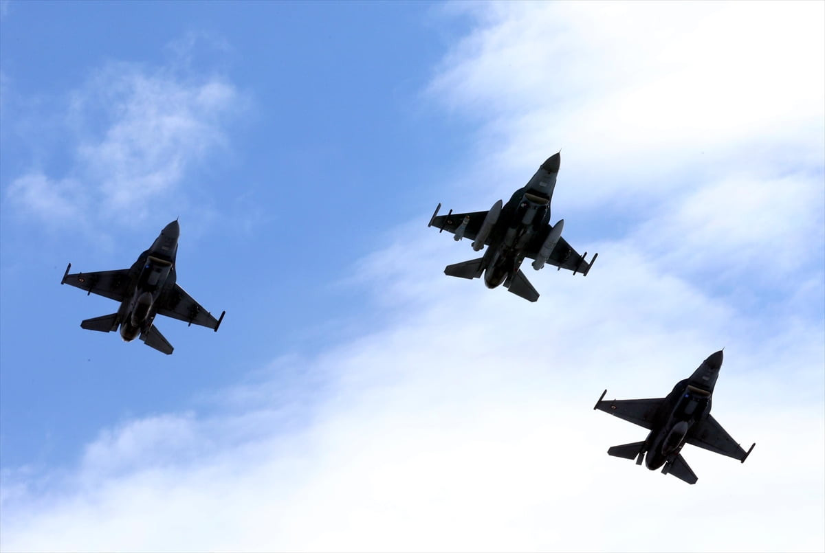 Ardahan'ın düşman işgalinden kurtuluşunun 105'inci yıl dönümü törenle kutlandı. Törende, muharip...