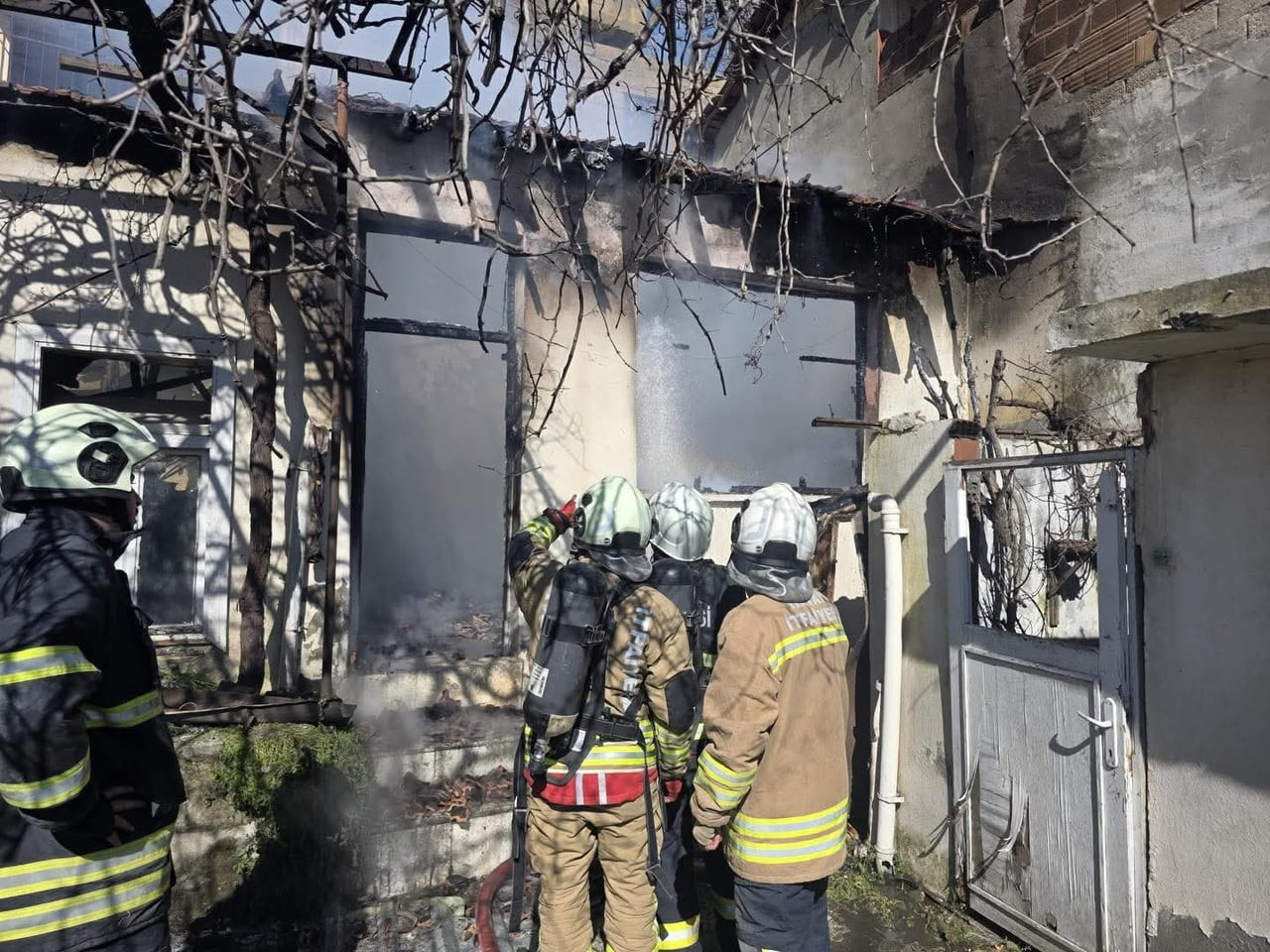 ASA ANTAKYA'DA METRUK BİNA YANGINI (FOTOĞRAFLI) CEMAL KILINÇ HATAY (İHA) - HATAY’IN ANTAKYA...