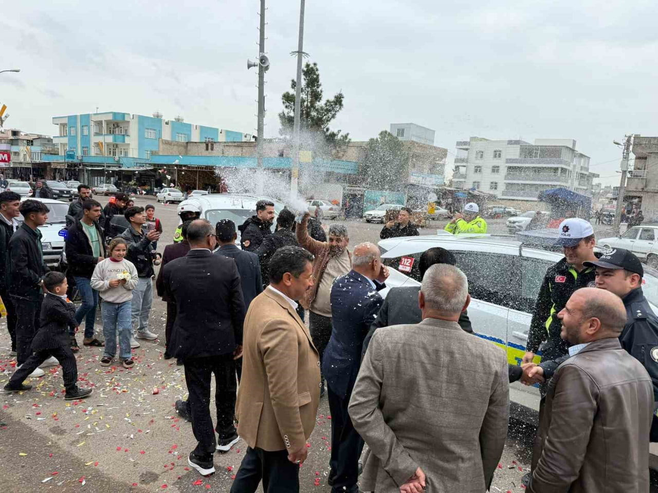 ASILSIZ İHBARDAN SÜRPRİZ PASTA ÇIKTI