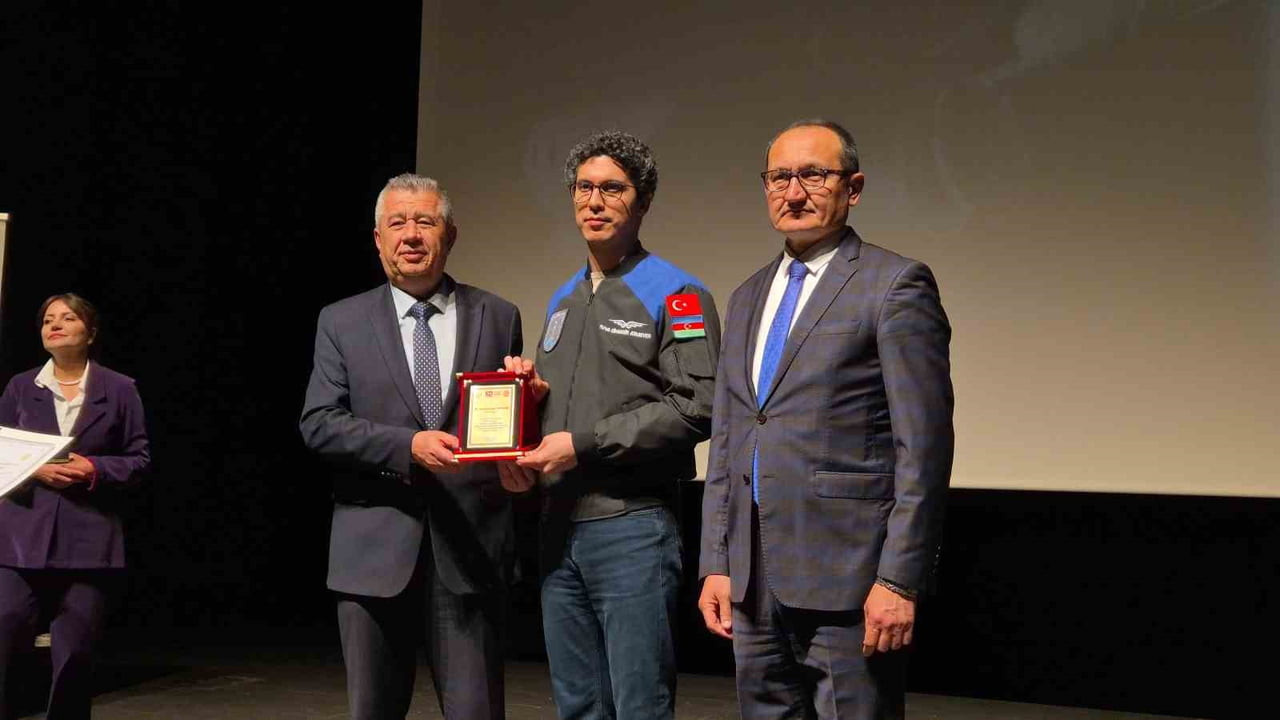 ASTRONOT ALPER GEZERAVCI İLE BİRLİKTE ABD, ALMANYA VE JAPONYA’DA KATILDIĞI EĞİTİM SÜREÇLERİNDEN...