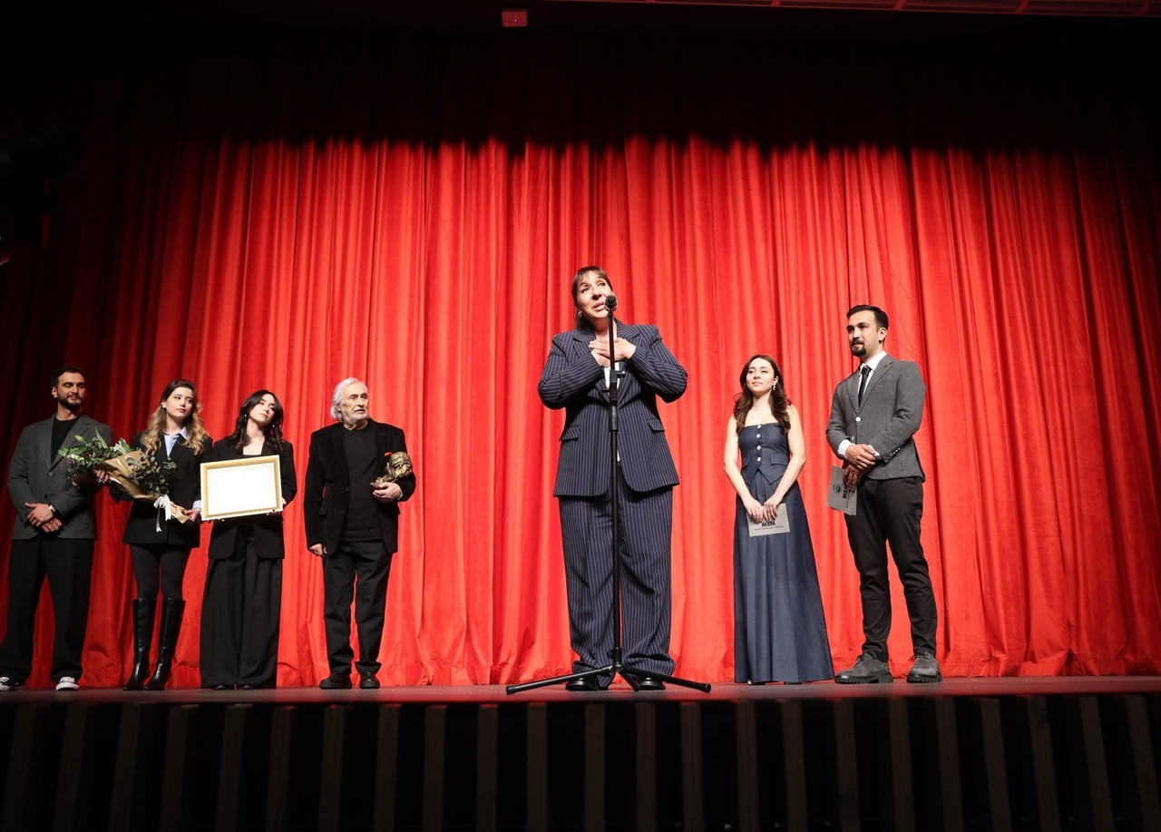 ATAŞEHİR BELEDİYESİ'NİN 27 MART DÜNYA TİYATRO GÜNÜ KAPSAMINDA DÜZENLEDİĞİ ÖZEL GECEDE, TÜRK...