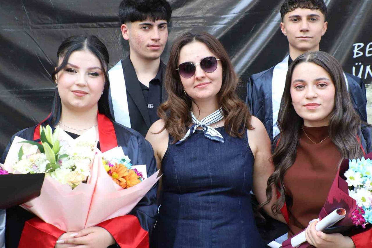 ATATÜRK ANADOLU LİSESİ’NDE 2025-2026 EĞİTİM ÖĞRETİM YILI 12. SINIF ÖĞRENCİLERİ İÇİN MEZUNİYET...